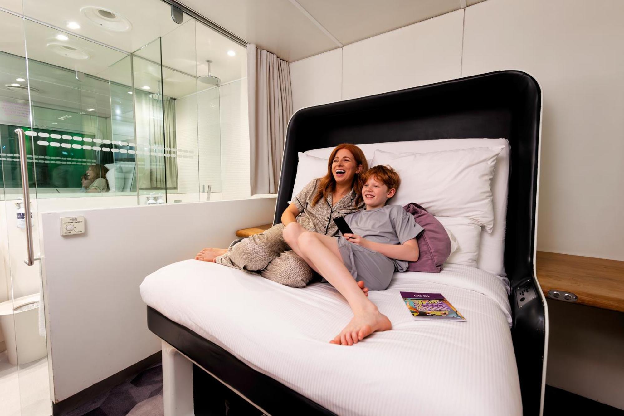 Yotelair London Gatwick Airport هورلي المظهر الخارجي الصورة