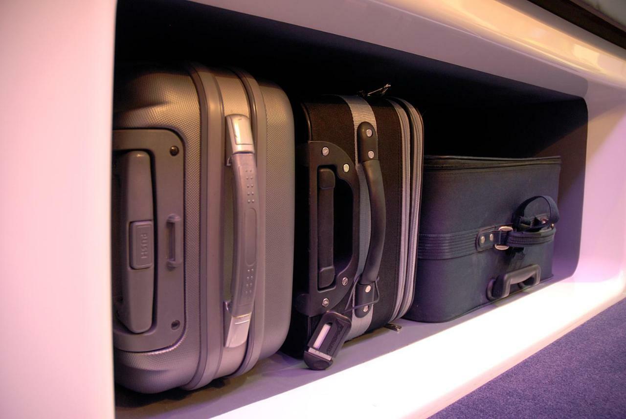 Yotelair London Gatwick Airport هورلي المظهر الخارجي الصورة
